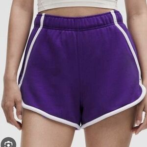 Lululemon Scuba Oversized Sweat Shorts W/Trim 3"